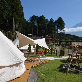 まかいの牧場「森のかくれ家」-富士山の見えるグランピング