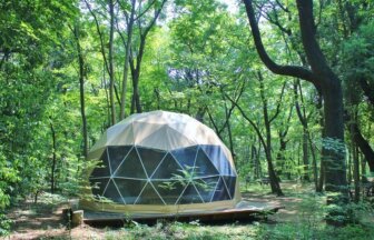 三富今昔村のかわいいドーム型テント、デイキャンプで自然を満喫