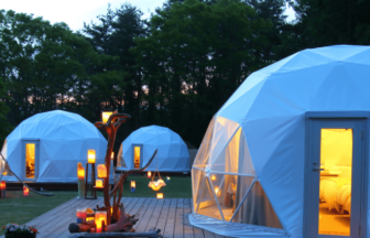 超小型タイプのドームテント、自然が満喫できる杓子山ゲートウエイキャンプ