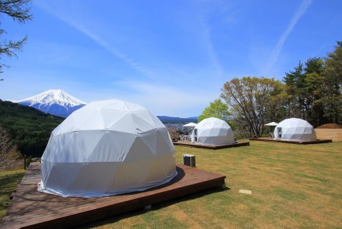 杓子山ゲートウェイキャンプのドームテントは富士山ビュー